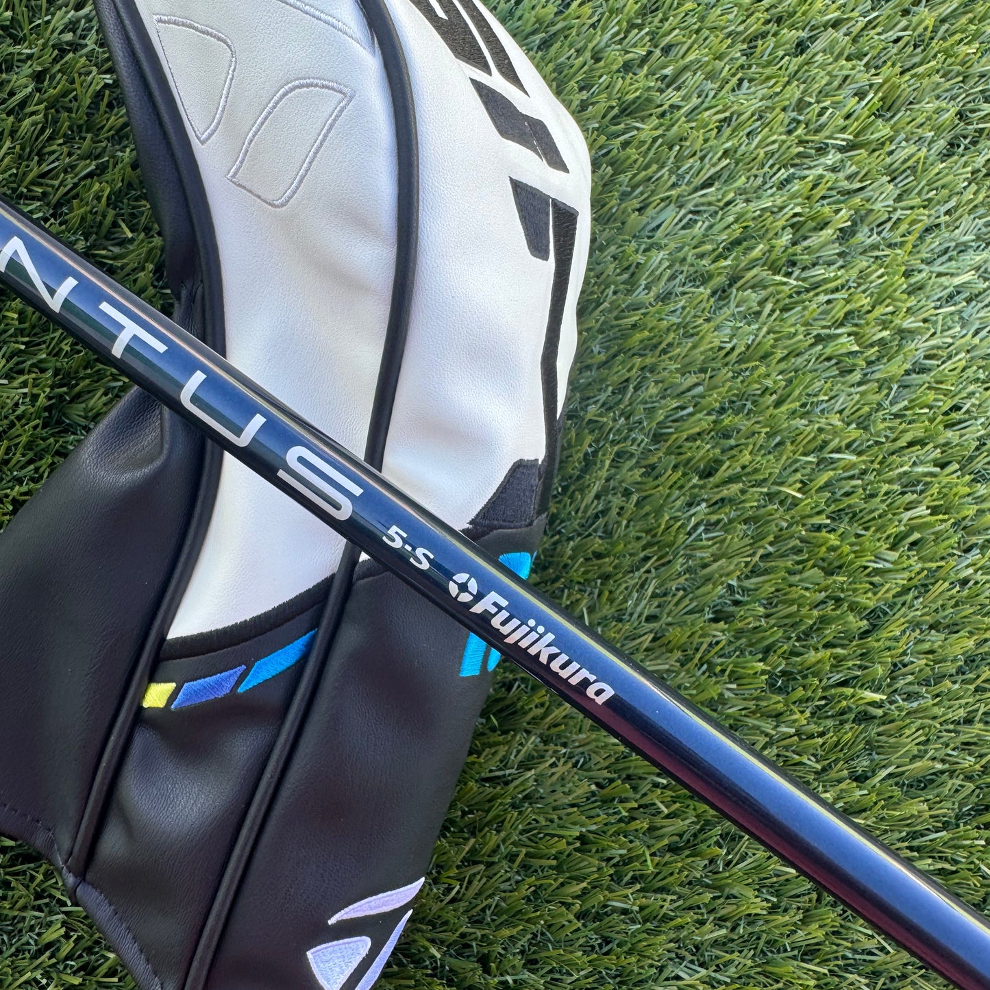 Taylormade Sim 2 Max 9° Driver w Headcover / Stiff